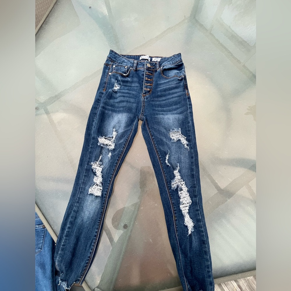 Skinny ripped jeans